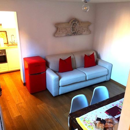 Historical And Luxury Apartment Bologna Exterior photo